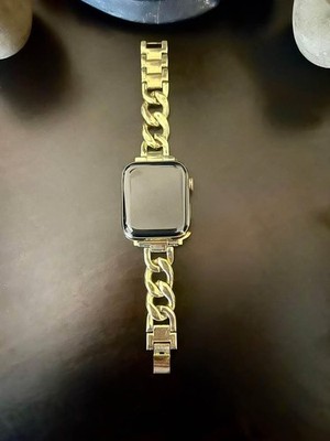 Apple Watch Series 6 - BEAUTIFUL GOLD STAINLESS STEEL!!! With several bands!!!
