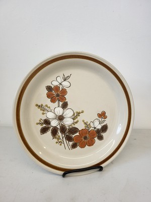 Vintage Highland Florals Mountain Plate Stoneware Flowers Orange Japan 70's 
