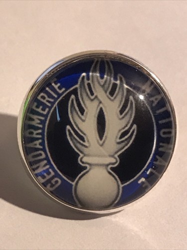 GROS PIN'S 2cm Métal Argenté Gendarmerie Nationale  France - Picture 3 of 4