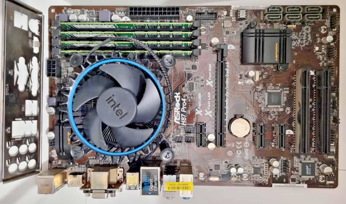 ASROCK H87 Pro4 Motherboard + 32GB DDR3 + intel i7 4770 3