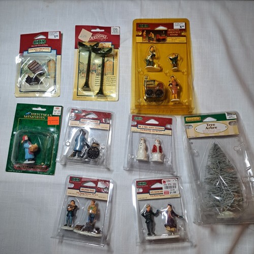 Lemax 34102 Albero Di Natale Innevato - Accessorio Per Villaggio Natalizio, Decorazione, Collezione