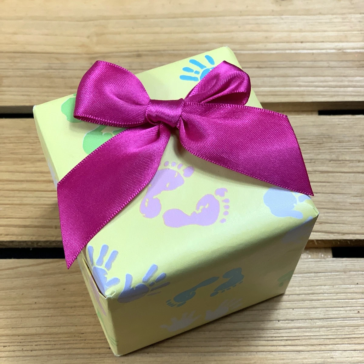 Ready made gift bows online