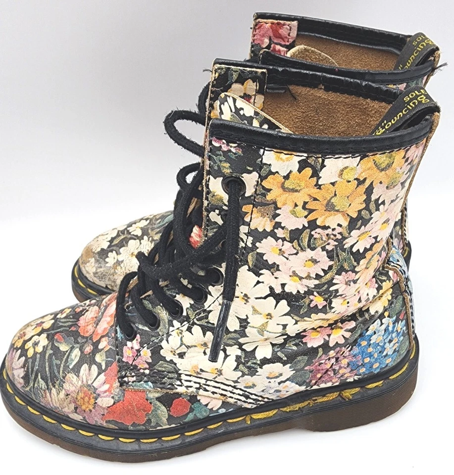 Doc Dr. Martens FLORAL RARE VINTAGE Leather Combat Boots Womens US Size 6 - Image 3 of 4