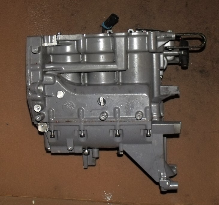 YAMAHA　MB40H Yamaha 40 HP 4 Stroke Cylinder Block Assembly PN 67C-15100