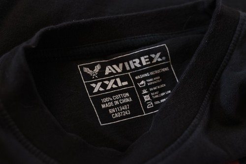 Avirex Men’s T-Shirt Woman With Snake Graphic T-Shirt Short Sleeve Size XXL - Picture 13 of 13