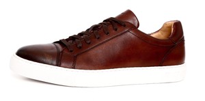 magnanni cuervo sneaker
