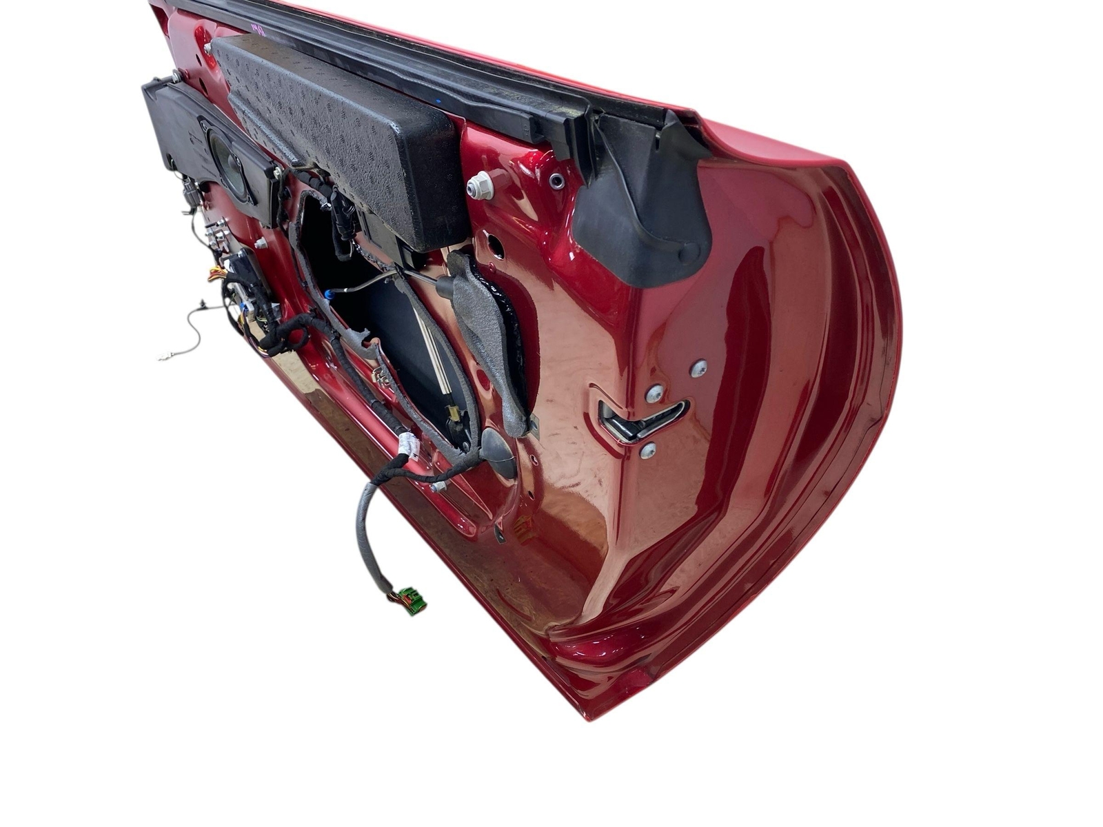2019-2023 ASTON MARTIN VANTAGE RIGHT DOOR ASSEMBLY W/O GLASS | SUFFOLK RED (USR)