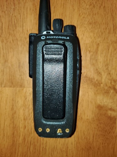 Odnowiona Motorola TRBO XPR6350 Analog/Dig. 450-520 Mhz. AAH55TDC9LA1AN. KOMPLET! - Zdjęcie 4 z 5