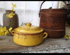 Image of De Silva Terracotta 8" Casserole Dish w/Lid Glazed Mustard Yellow Pot