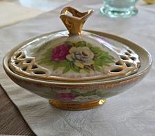 Porzellan Zier-Sch&uuml;ssel mit Deckel Rosenmotiv Goldrand Durchbruch ca. 13 cm
