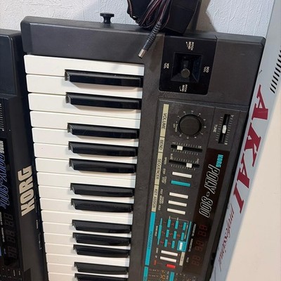 KORG POLY-800 Analog Synthesizer with Original AC Adapter & Hard Case, Tested