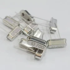 50PCS HC-49US 10.7M 10.7MHZ 10.700M 10.700MHZ HC-49S Crystals Oscillators NEW