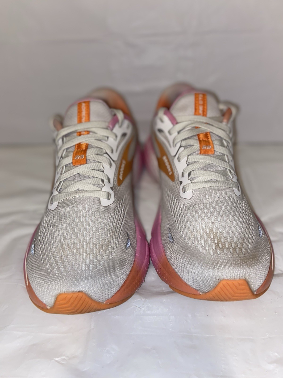 Size 8.5- Brooks Adrenaline GTS 23 White Sand Fuchsia W thumbnail 3