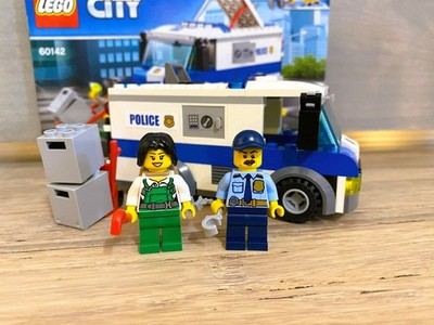 LEGO City: Money Transporter (60142) - 100% Complete