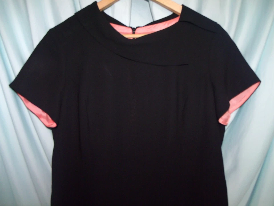 Vestido largo para mujer AGB Byer negro liso bordado SS cuello redondo 14 Foto 2 de 4