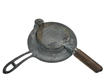 Primitive Scandinavian Krumkake Iron Nordic Ware Aluminum Pizzelle Maker USA