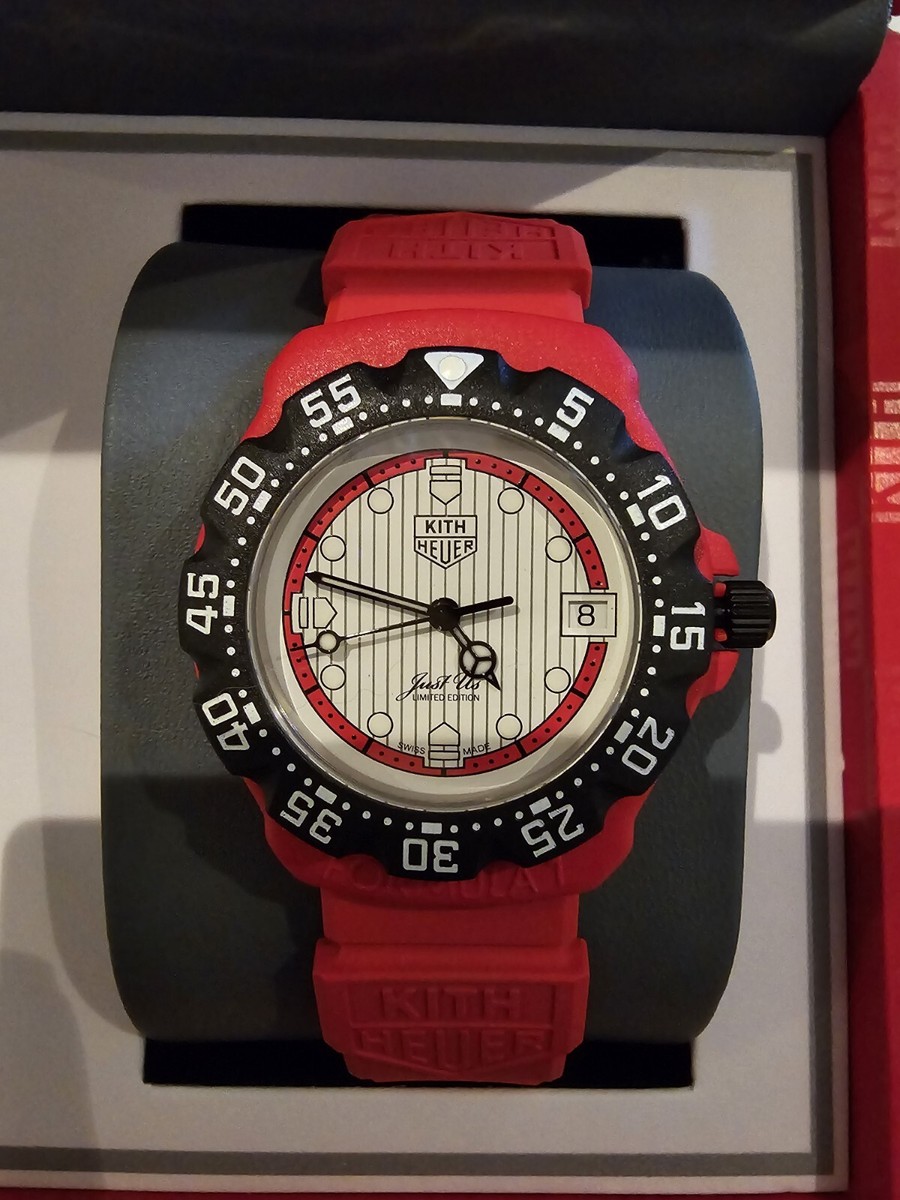 TAG HEUER FORMULA 1レッド TAG Heuer Formula 1 Watch Steel Case Red Dial, 43mm