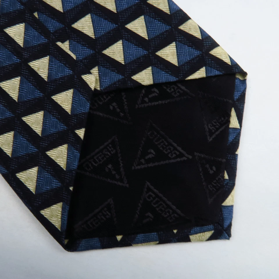 Corbata de cuello Guess para hombre azul negro blanco patrón geométrico 100 % seda EE. UU. 56x3,75 Foto 4 de 4
