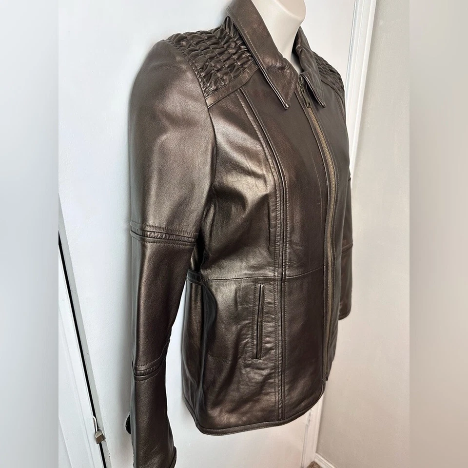 Women’s Leather Excelled Collection Zip Jacket metallic bronze belt strap Size M - Image 3 of 4