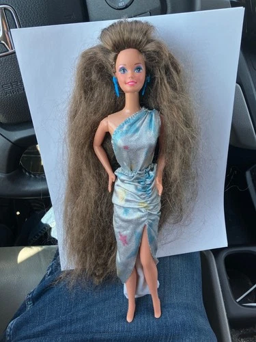 Mattel Totally Hair Barbie Doll Brunette 1991 with gorgeous dress good condition