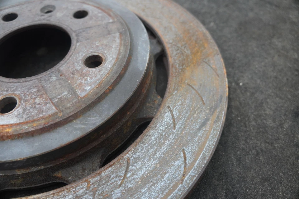 套装 2 后左右盘式制动转子 20981822 雪佛兰 Corvette Z51 C7 14-16 — 第 4/4 张图片