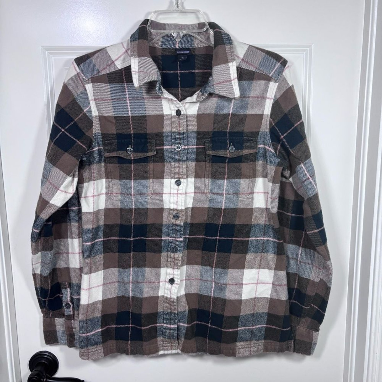 Patagonia Long-Sleeved Button Up Fjord Flannel Shirt Women’s 10 Brown Plaid