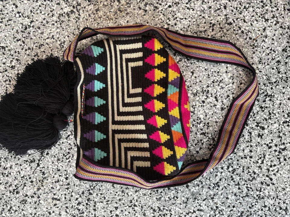Colorful Wayuu Bag - Image 3 of 4