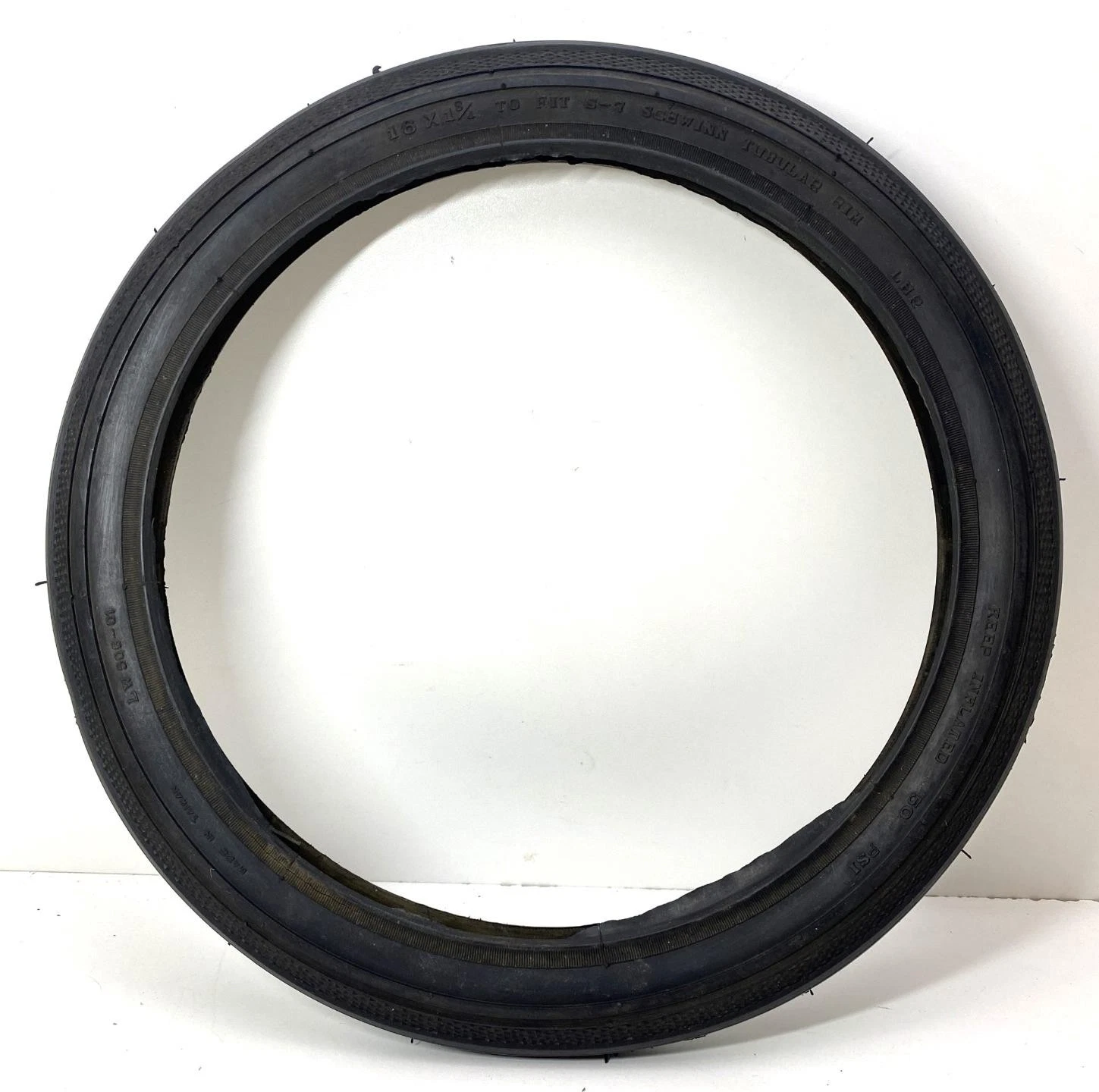 NOS bicycle TIRE 16" x 1-3/4" Schwinn Krate Peeler Superior design