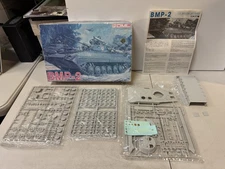 DML BMP-2 tank 1/35 Modern AFV series model kit 3504-2200 (NIB & OPENED)
