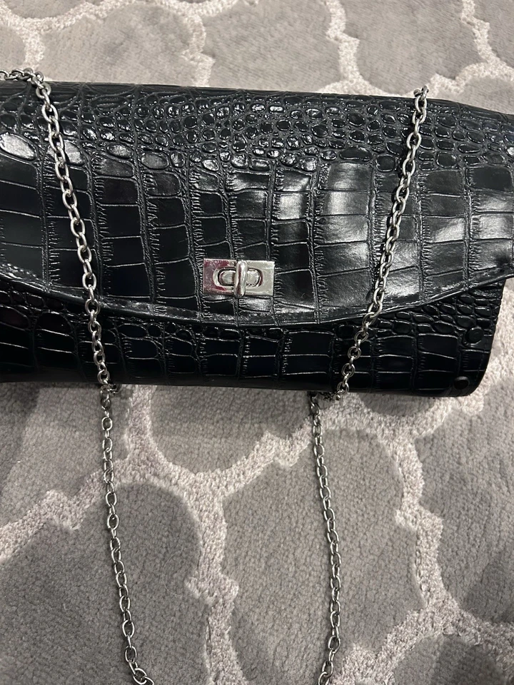 Bolso sin asas/brugada vintage de madera y negro de cocodrilo con herrajes plateados Foto 3 de 4