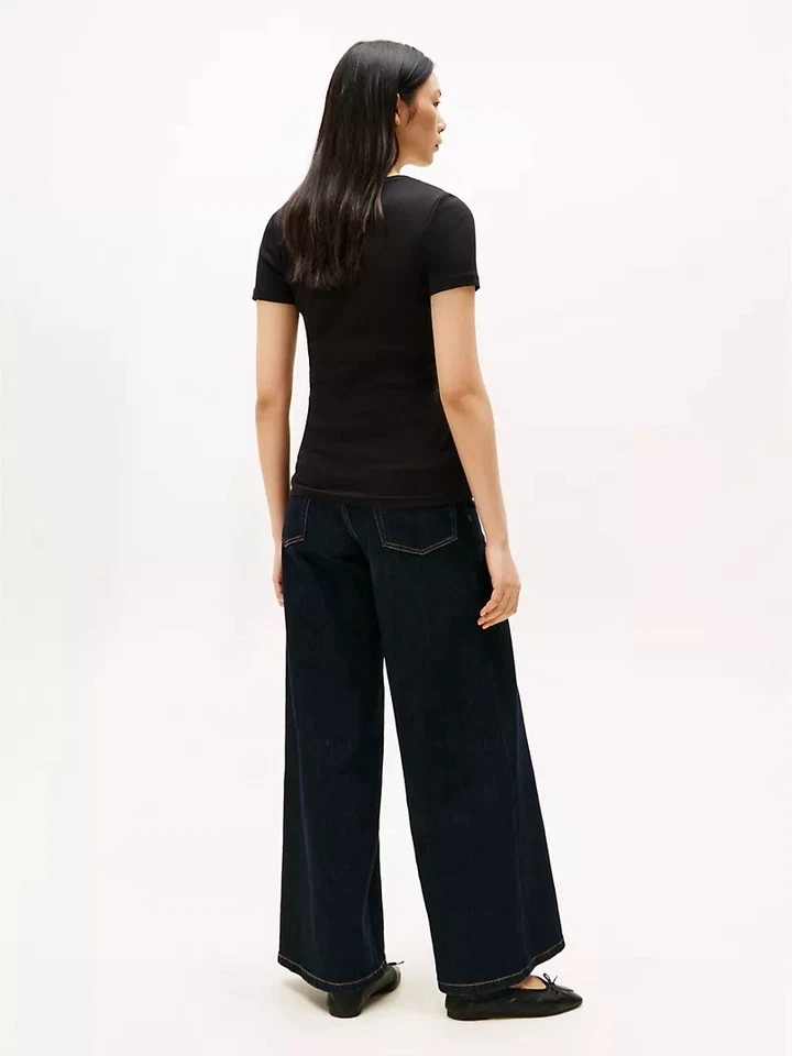 Camiseta favorita de mujer Tommy Hilfiger cuello redondo/negra/talla pequeña/nueva con etiquetas Foto 4 de 4