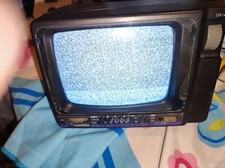 Televisor portatil blanco y negro de 5” Roadstar audio-video TV-400N home + car