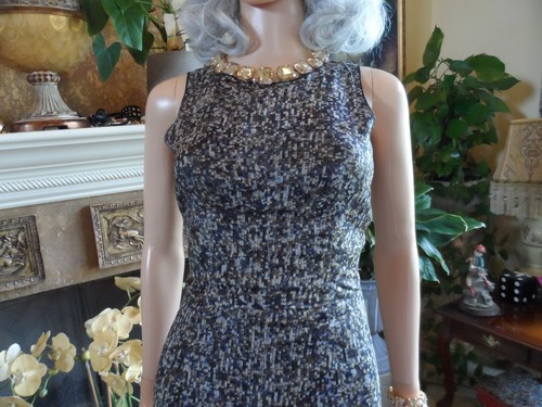 Abito in guaina Dolce & Gabbana nero/beige stampato con paillettes 38-2 - Foto 8 di 19