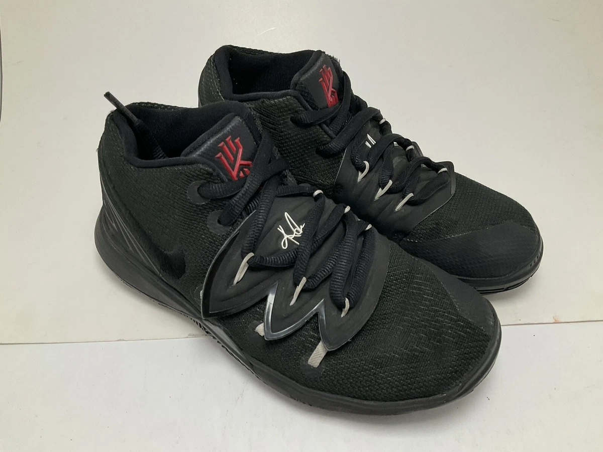 Kyrie 5 deals black on black