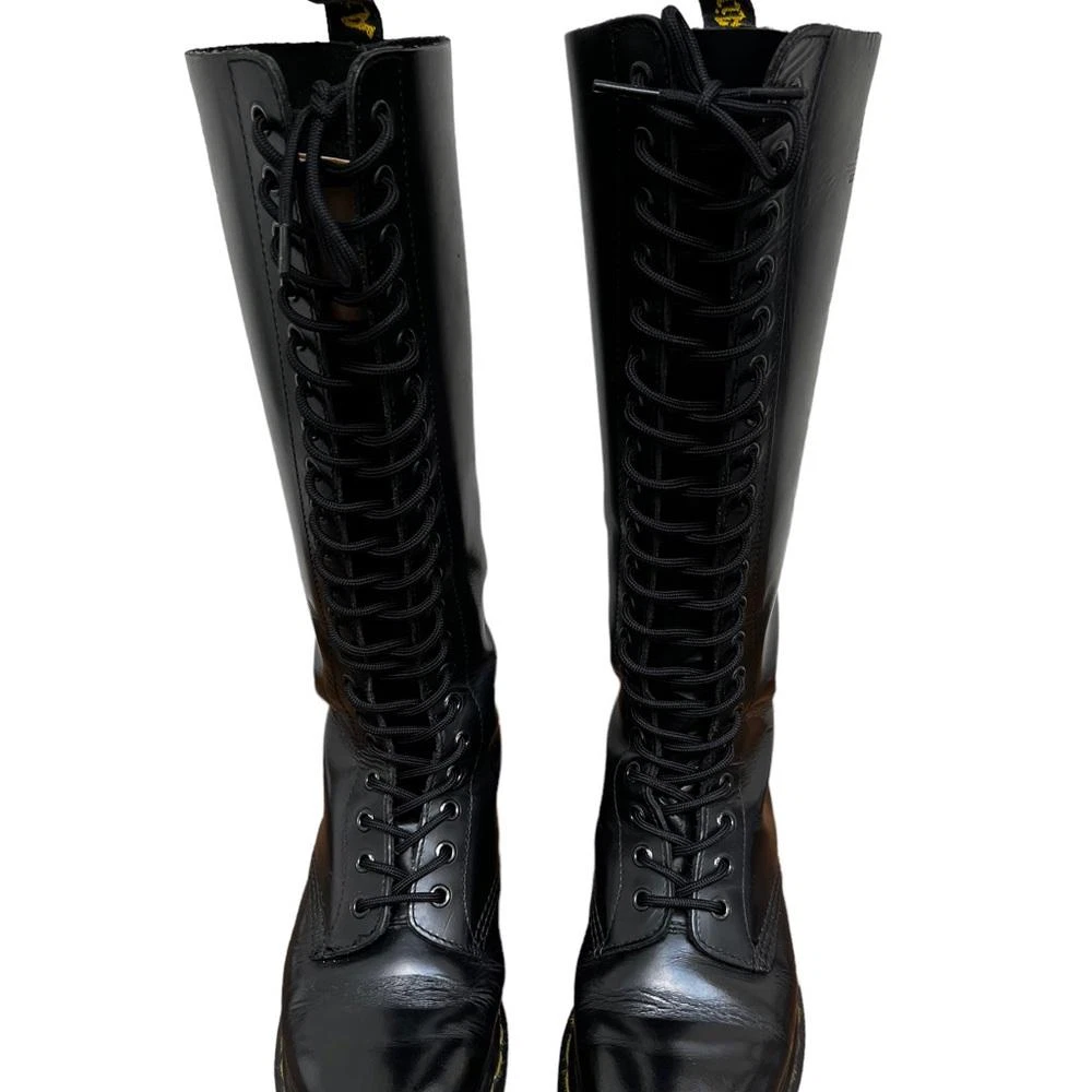 1420 dr cheap martens