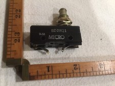 VINTAGE MICRO SWITCH FREEPORT ILL BZ 2 R Q 1-A 2 Date 9-58