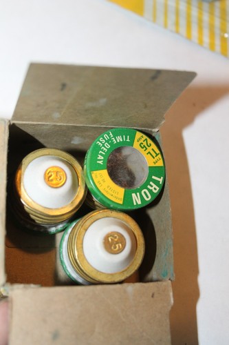 45pc Asst Fuse LOT Amps: 1, 2, 4, 12, 15, 20, 25A Bussman Fustat ACE (loc:S) - Picture 17 of 20