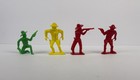 Vintage Lot  31 Cowboy & Indian & Frontiersman Figures, 2”-3”  Some Tim-Mee Toy — photo 8