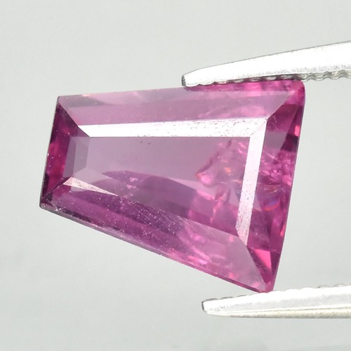 💎 1.45ct 7.8x6.7mm Trapezoid Natural Pinkish Purple Spinel - Myanmar Gemstone - Picture 1 of 4