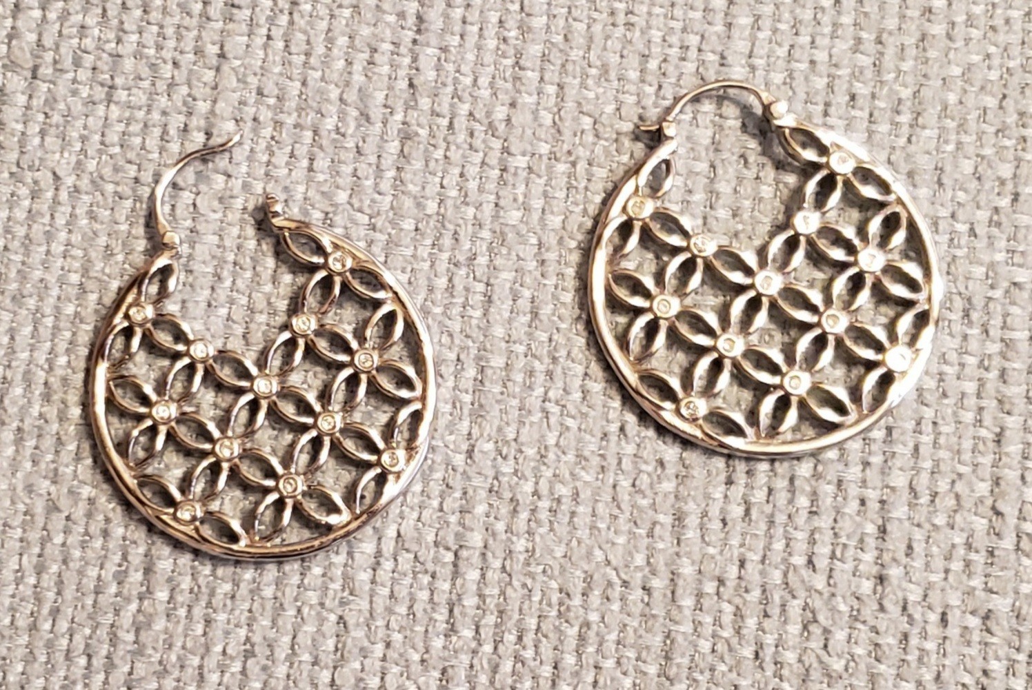 Fossil Silver Flower Pattern Earrings - image 2
