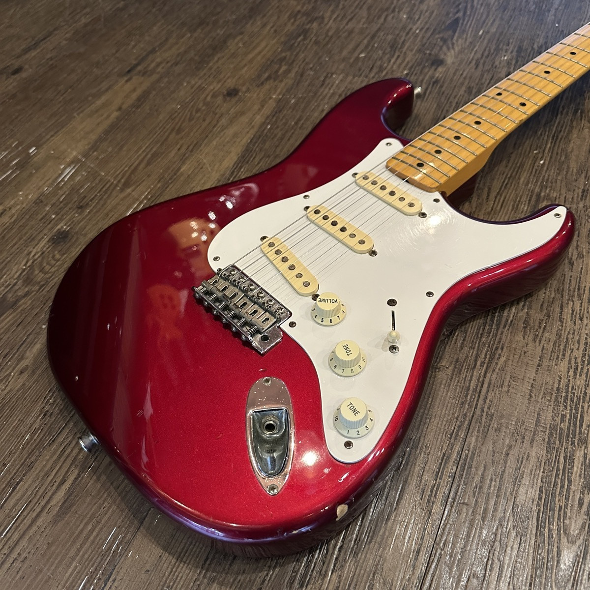 Fender japan 1993〜1994 ストラト　赤 Fender Japan 1993-94 STS-65M (Candy Apple Red/M)（中古