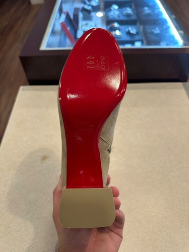 Christian Louboutin Castarika Size 8.5W SPB-MS 352448 - Picture 11 of 15