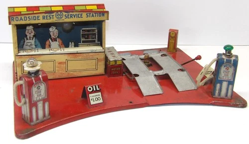 1930s Marx? Roadside Rest Service Station Tin lithographed - for parts/restore