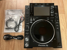 Pioneer CDJ-2000NXS2 Professional DJ multi player with disc drive