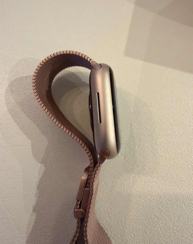Apple Watch Series 9, foto 2 di 3