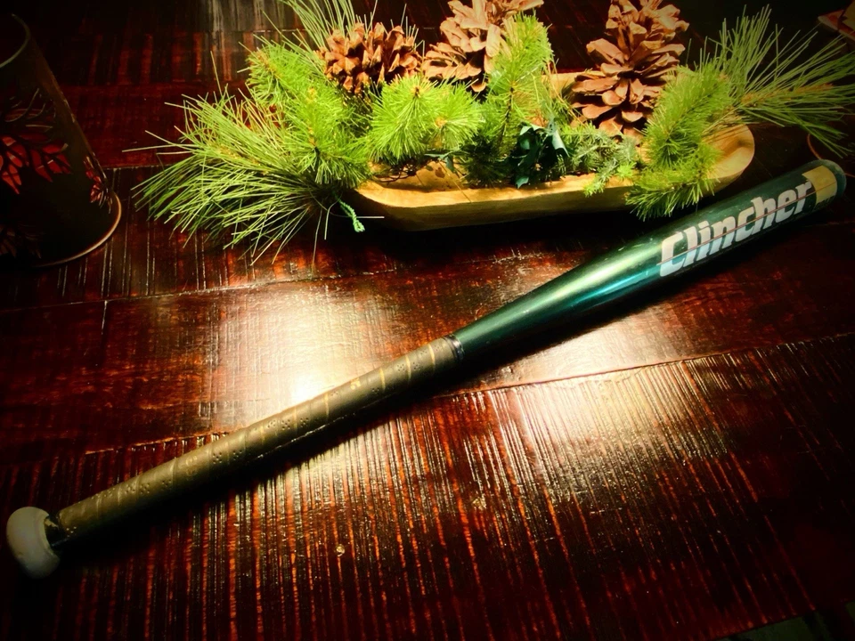 Taco de softbol ultrafino deBeer Clincher dourado CU31 34” L 26 oz 2 1/4” RARO - Imagem 3 de 4