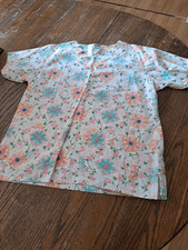 Medium UA Scrubs Floral Flowers Cotton Short Sleeve VNeck Scrub Top Shirt Nurse