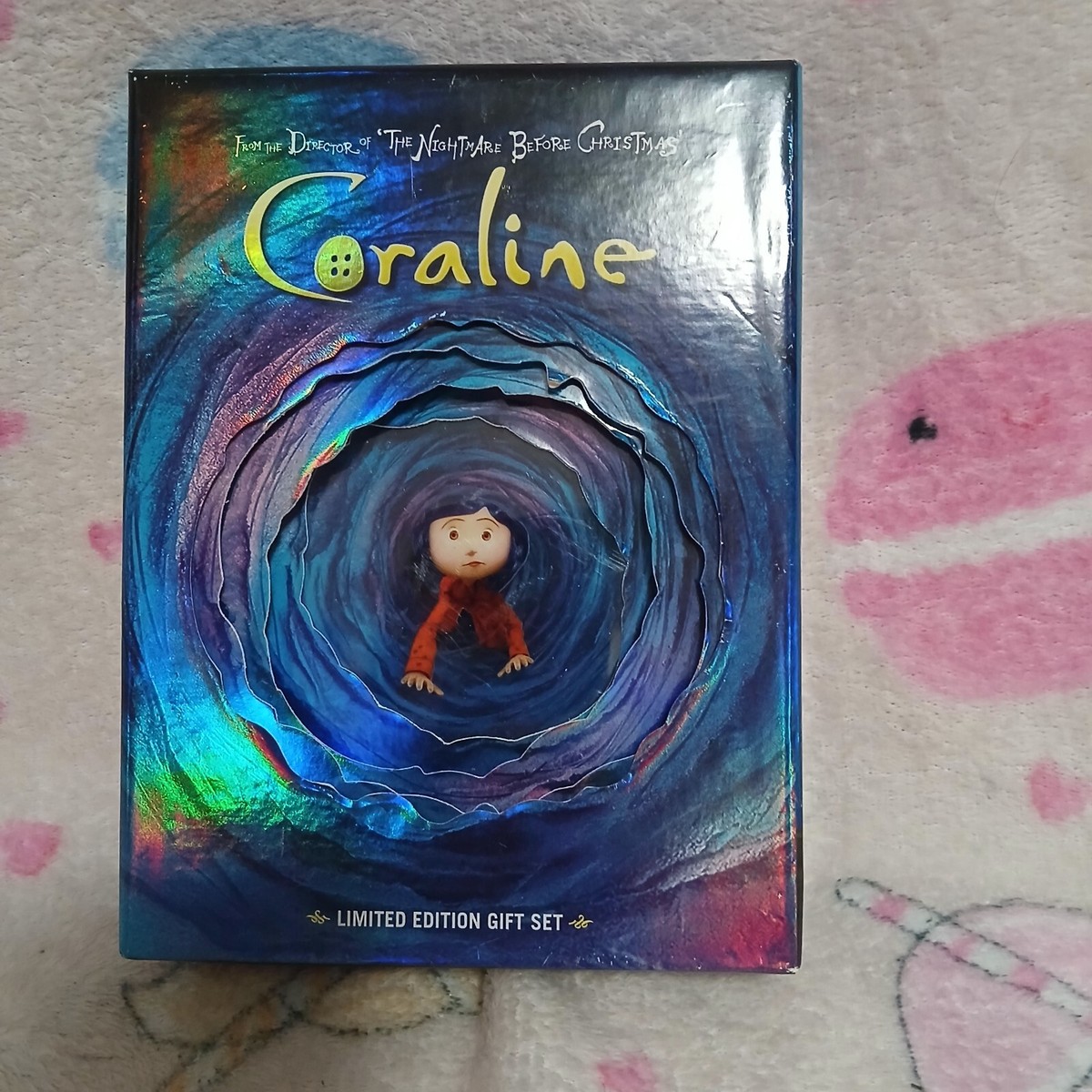 Coraline Limited Edition Gift Set-Blu-Ray/dvd Not A Complete Set