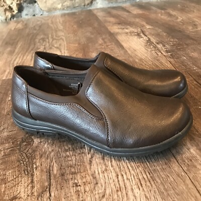 Women's Size 6.5M Yuu Eddison Dark Brown Faux Leather Slip On Shoes Comfort Flat