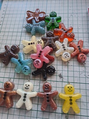 REDUZIERT. 17 GEMISCHTE, LEBKUCHENFIGUREN. HÄNGEREIFEN RESTPOSTEN HANDGEFERTIGTE CHARMS